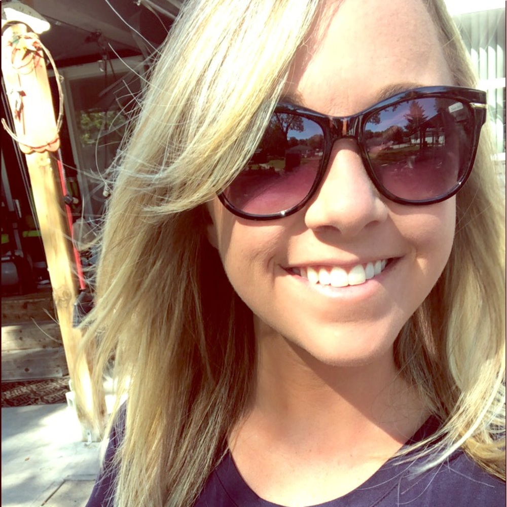 Meet your Posher, Stephaney